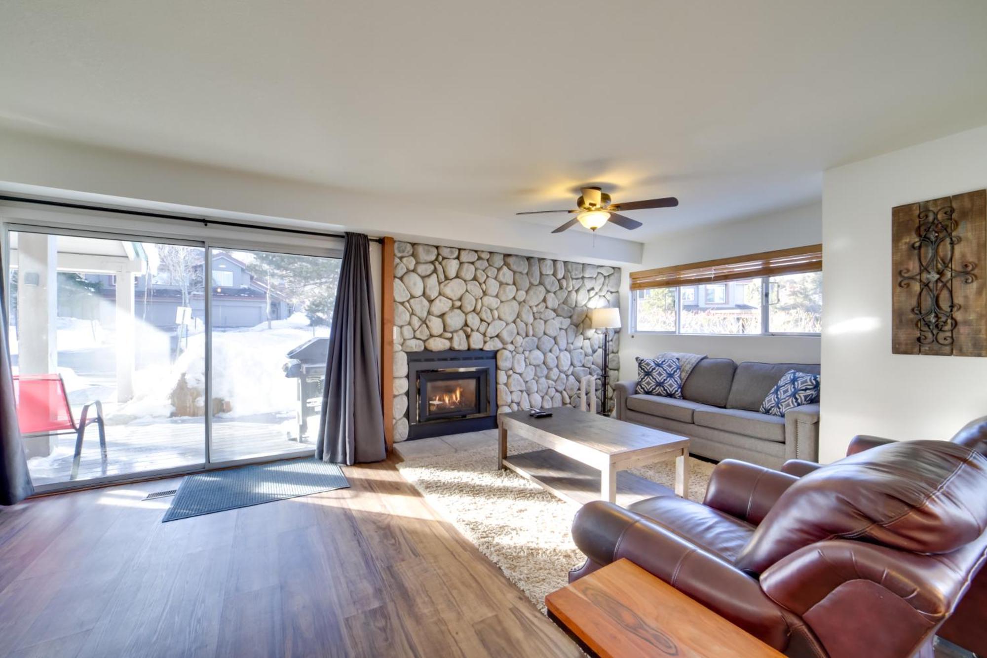 ממות' לייקס Snowcreek Resort Condo With Deck At Mammoth Mountain מראה חיצוני תמונה
